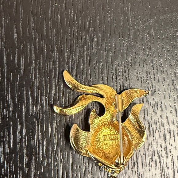 Signed Butler Fish Brooch - Picture 4 of 5